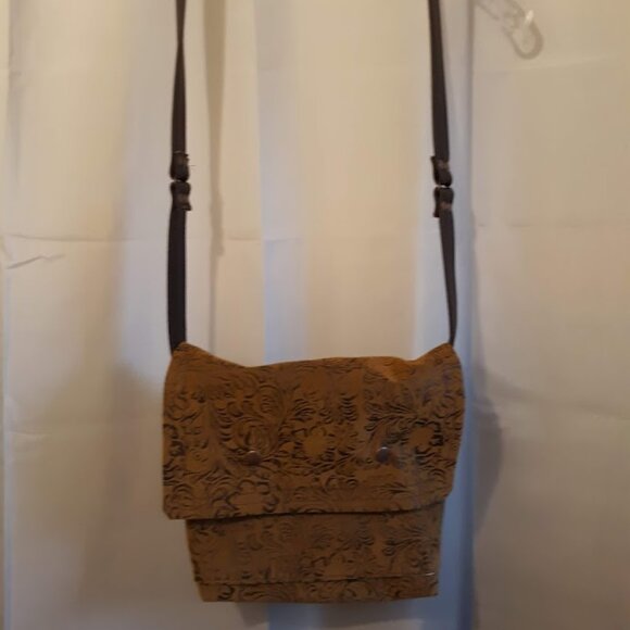 NEW Faux Leather Tooled Western Crossbody Satchel Purse bag Flip Top Sling Brown - Picture 2 of 13